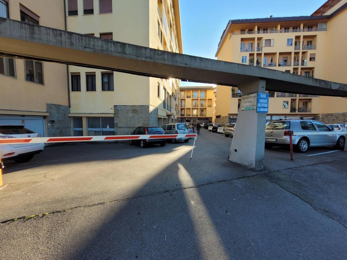 Fabio'S Guesthouse&Parking Firenze Bagian luar foto